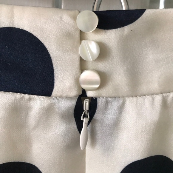 Bill Blass Ivory Navy Polka Dot Silk & Lace skirt - Picture 5 of 8